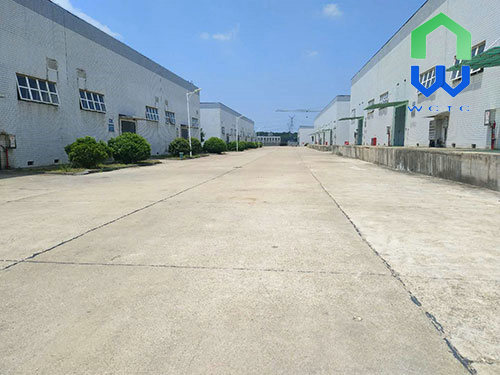 庫(kù)區(qū)圖片